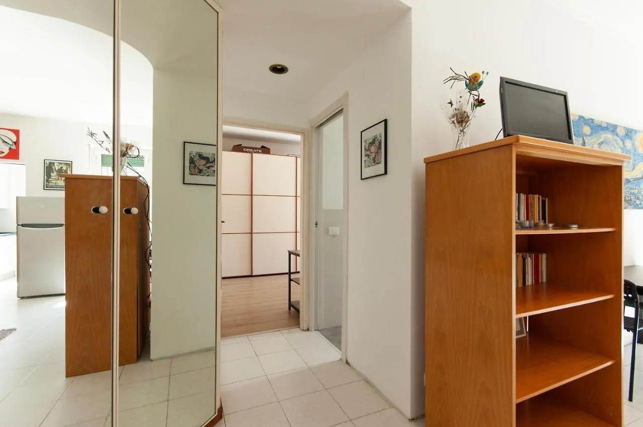 Apartment Youhosty - Osoppo 7 Milan