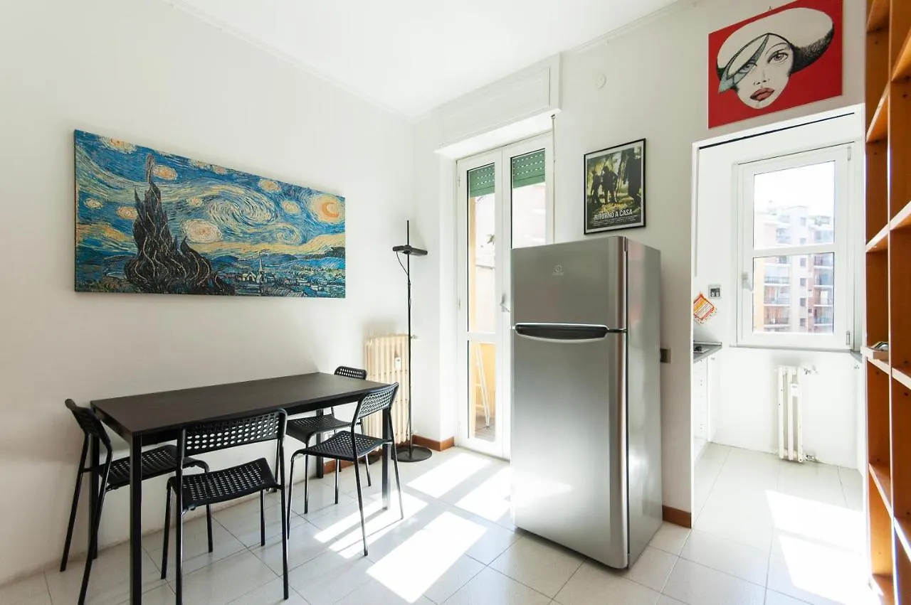 Apartamento Youhosty - Osoppo 7 Milão